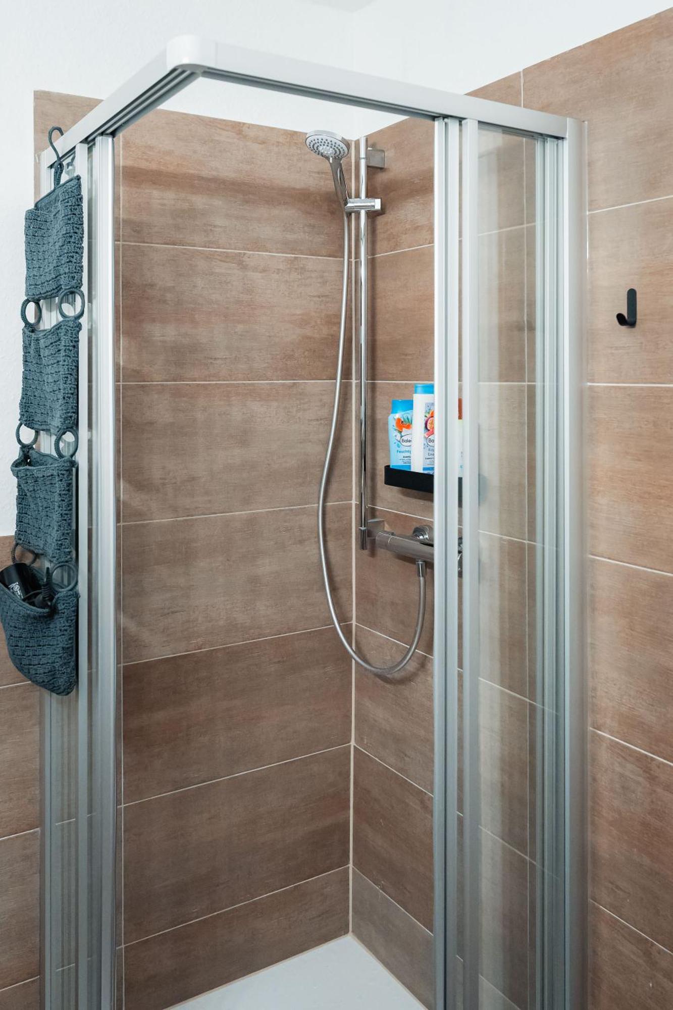 N2 Centrally Located 3-Room Apartment With Balcony Or Individual Rooms Karlsruhe Eksteriør bilde
