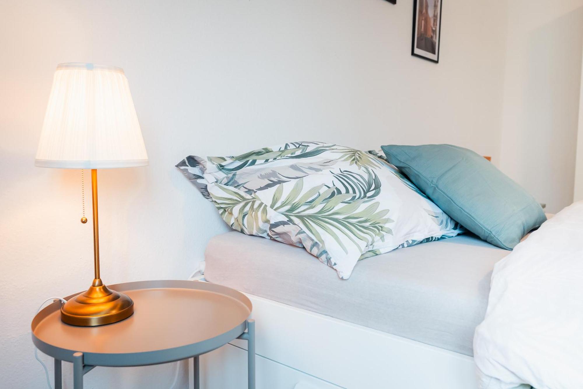 N2 Centrally Located 3-Room Apartment With Balcony Or Individual Rooms Karlsruhe Eksteriør bilde